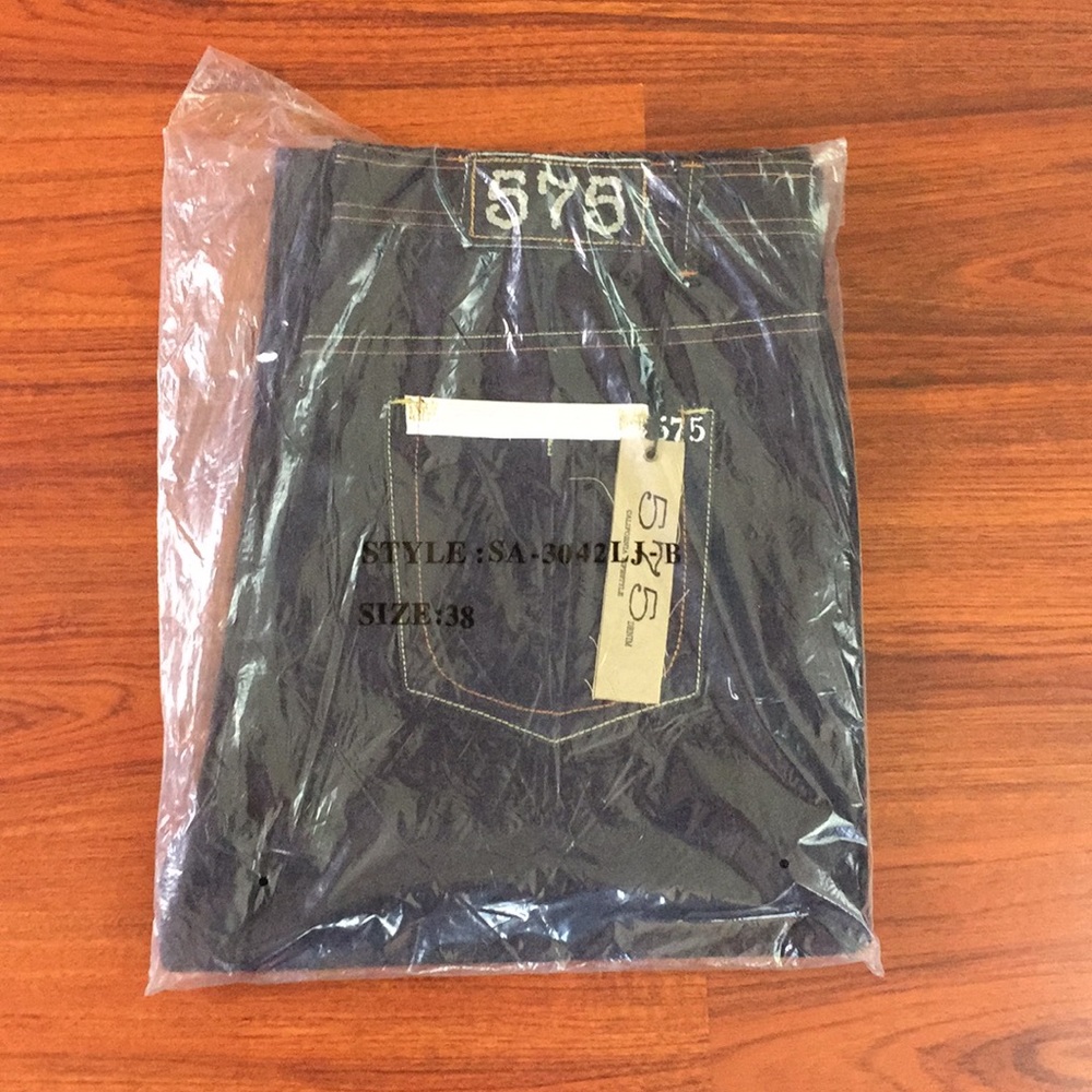 Original packaging NWT 575 Denim Premium Jeans 38